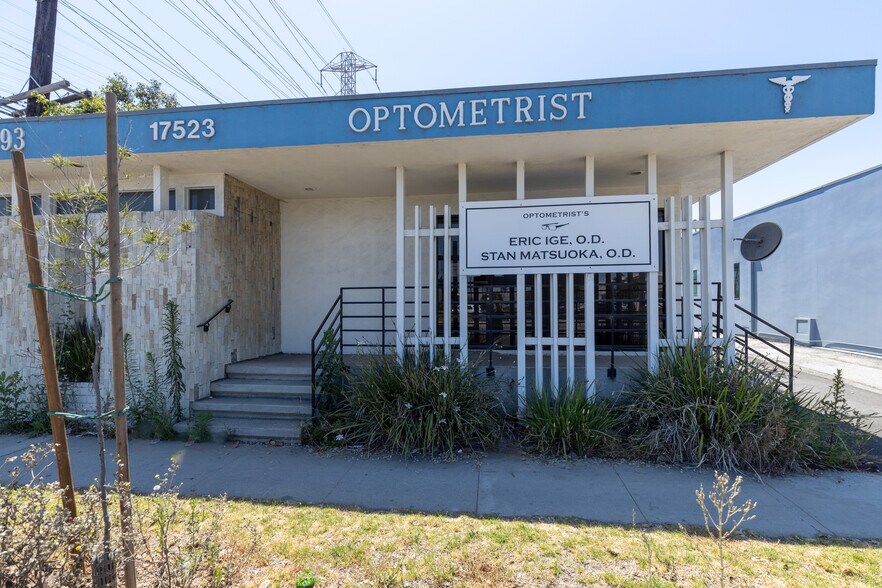 Primary Photo Of 17523 Crenshaw Blvd, Torrance Medical For Sale