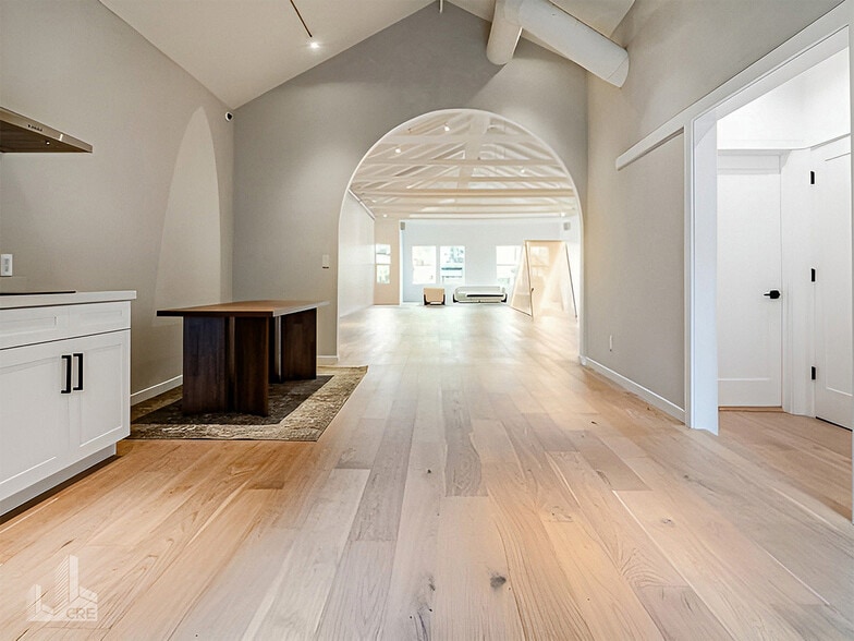 More Photos Of 2146 3rd St, San Francisco General Retail For Lease