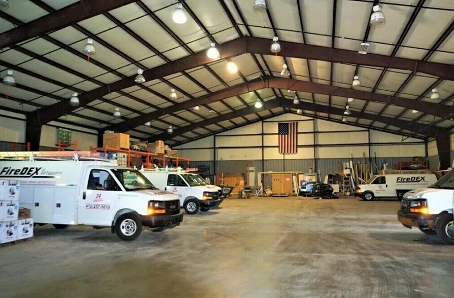 More Photos Of 1035 Executive Dr, Gibsonia Industrial For Sale