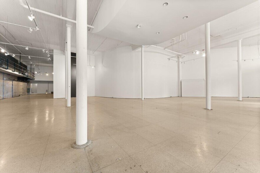 More Photos Of 625 Ryan St, Lake Charles Apartments For Sale