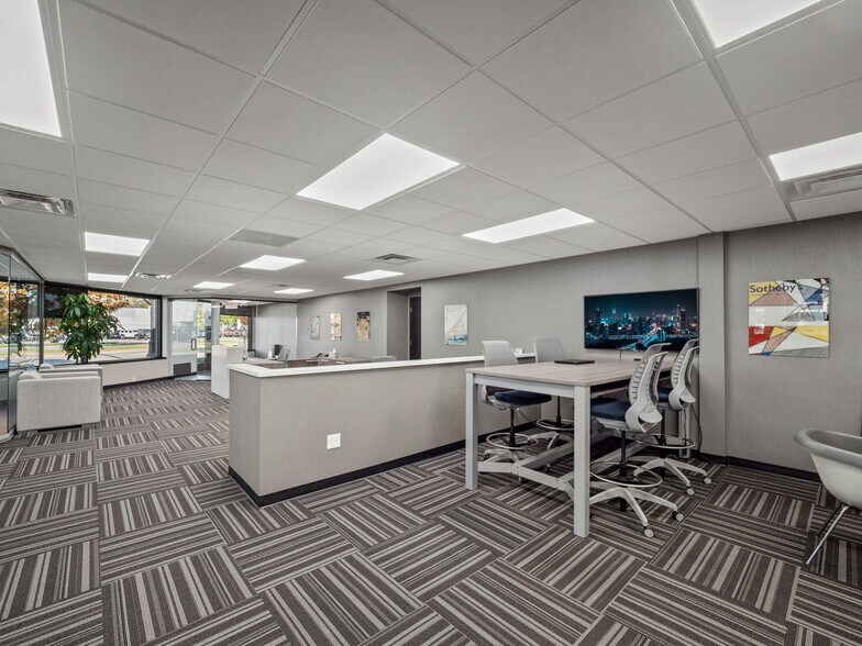 More Photos Of 18000 Mack Ave, Grosse Pointe Park Office Residential For Lease