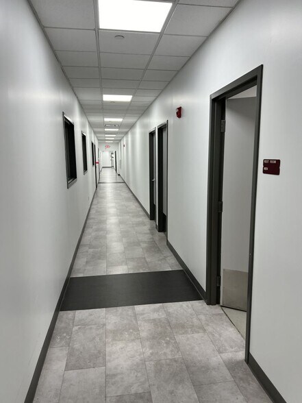 More Photos Of 21 Business Park Dr, Branford Research And Development For Lease