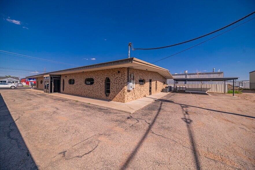 More Photos Of 1410 Rankin Hwy, Midland Office For Sale