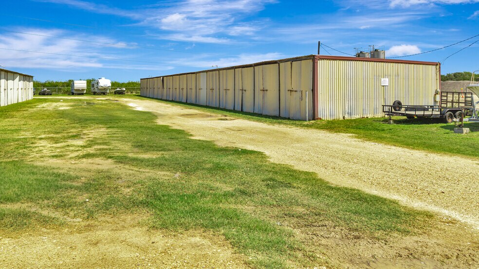 More Photos Of 2241 State Highway 35 N, Port Lavaca Storefront For Sale