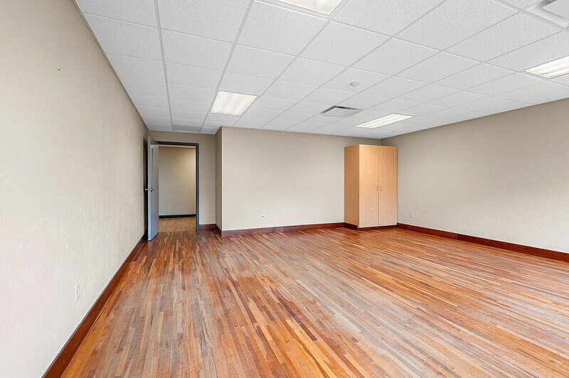 More Photos Of N5367 Mayflower Rd, Shiocton Office For Sale