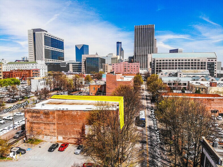 More Photos Of 165 Peachtree St SW, Atlanta Storefront Retail Office For Sale