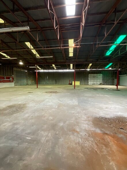 More Photos Of 3201 Texas Ave, La Marque Warehouse For Sale