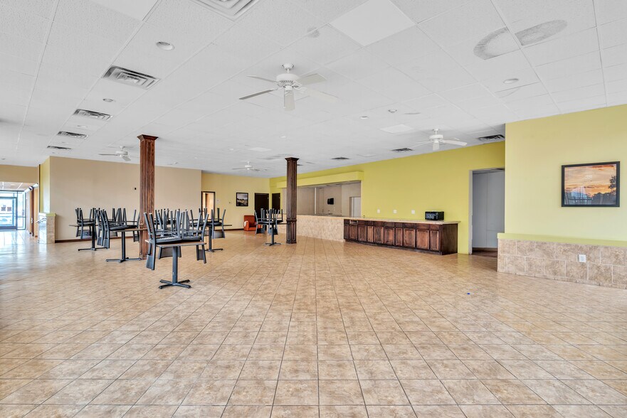 More Photos Of 5203 S 1st St, Abilene Hotel For Sale