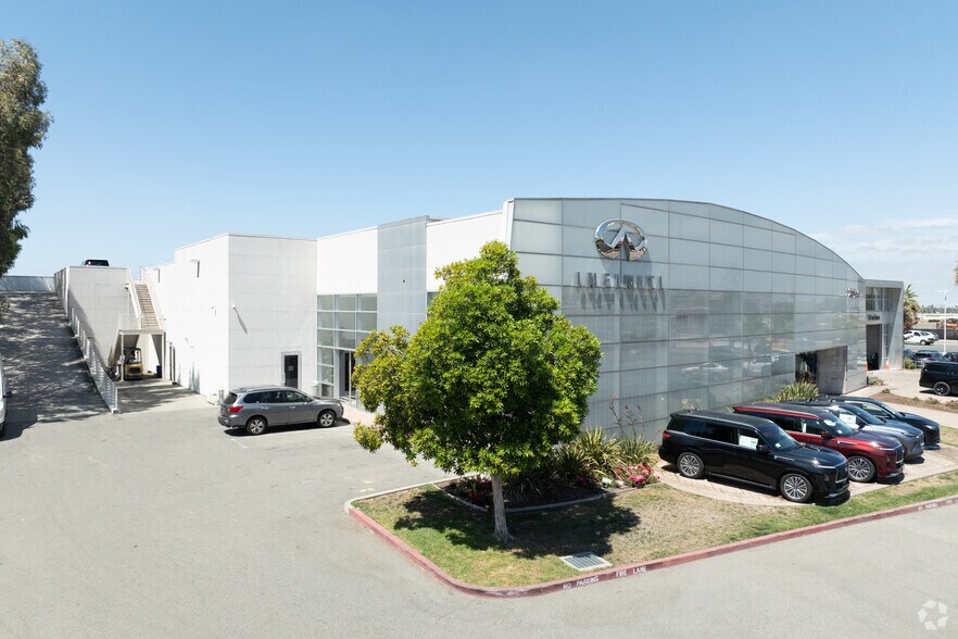 More Photos Of 2198 Tully Rd, San Jose Auto Dealership For Lease