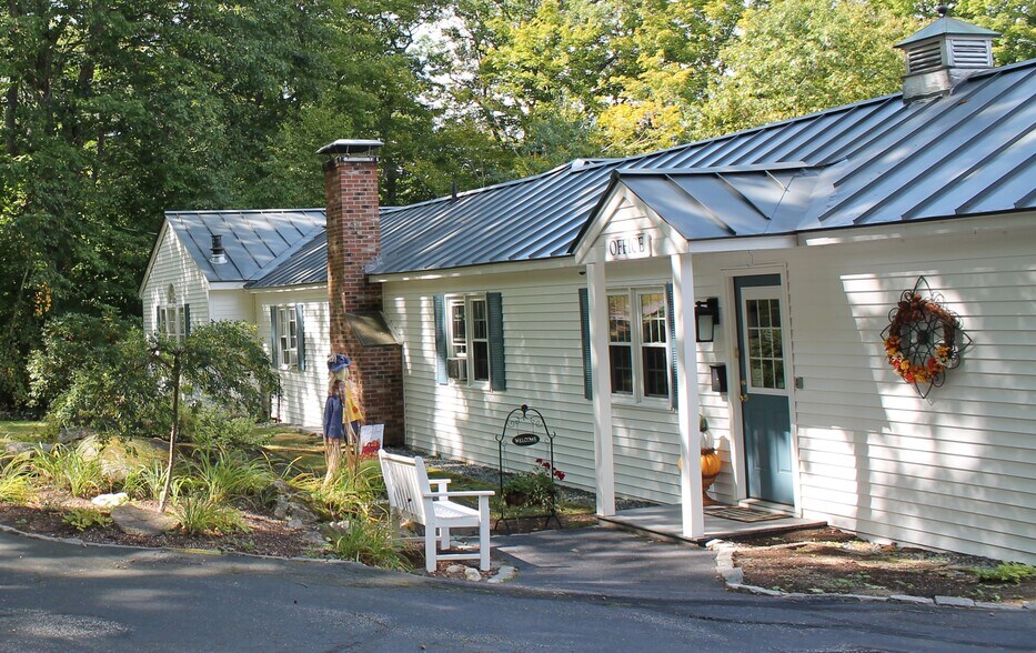 More Photos Of 1349 Route 103, Newbury Hotel For Sale
