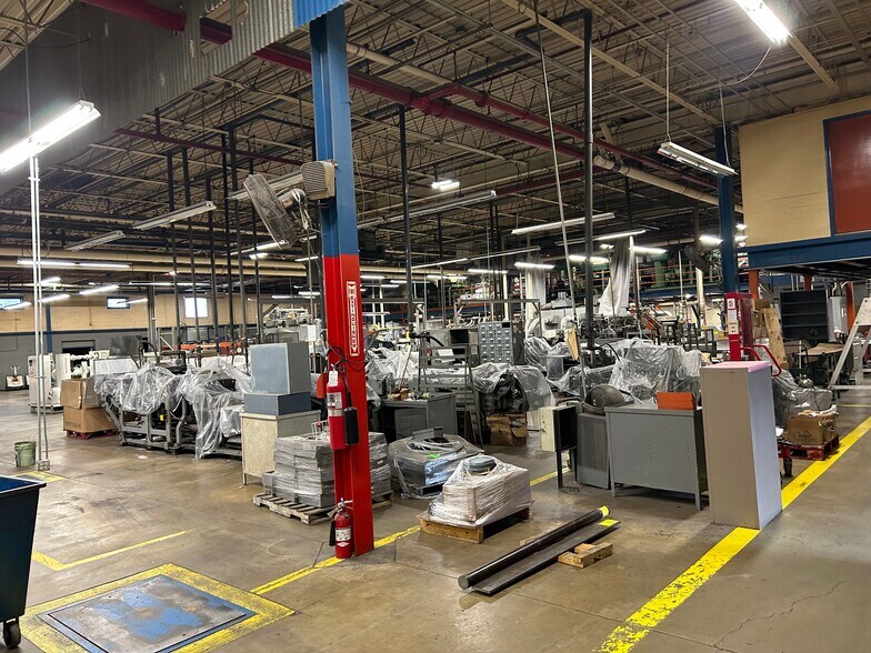 More Photos Of 2001 Market St, Ashland Manufacturing For Lease