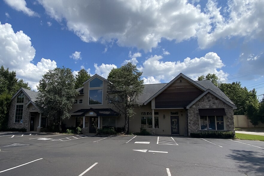 More Photos Of 1118 General Washington Memorial Blvd, Washington Xing, Washington Crossing Office For Lease