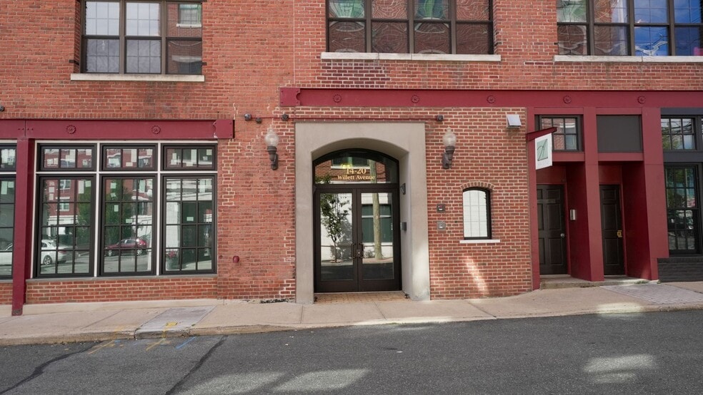 More Photos Of 14-20 Willett Ave, Port Chester Office For Lease