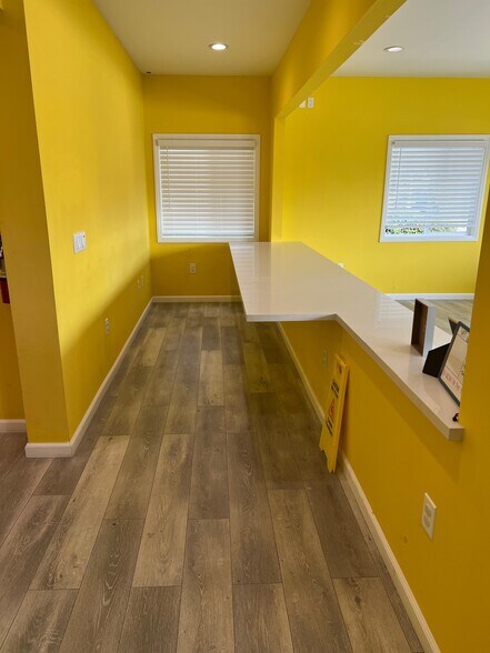 More Photos Of 1143 N Lake Ave, Pasadena Medical For Lease