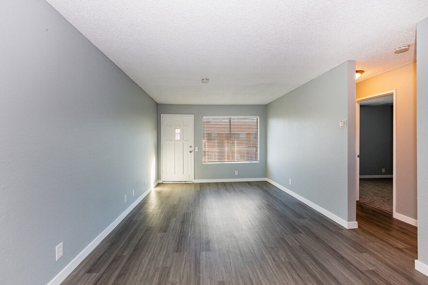More Photos Of 1135 Raymond Ave, Long Beach Apartments For Sale