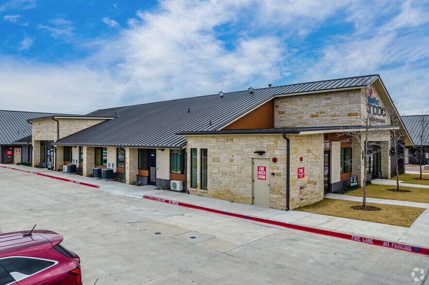 More Photos Of 13192 DALLAS Pky, Frisco Healthcare For Lease