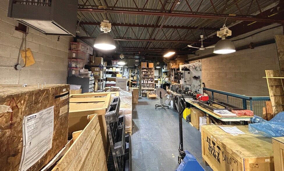 More Photos Of 2800 John St, Markham Light Distribution For Sale