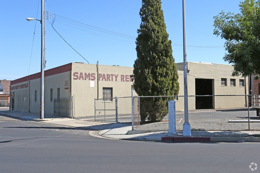 More Photos Of 16 N Yosemite Ave, Fresno Freestanding For Lease
