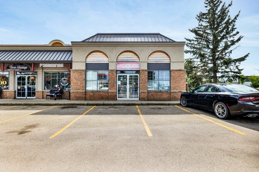 More Photos Of 20 McLeod Ave, Spruce Grove Storefront Retail Office For Sale
