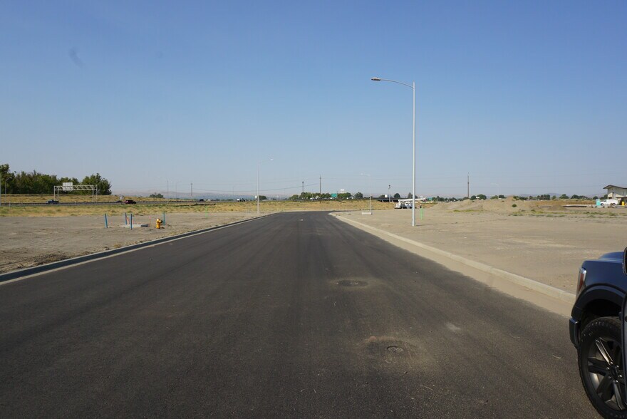 More Photos Of BSP 2022-03 Adams Street, Pasco Land For Sale