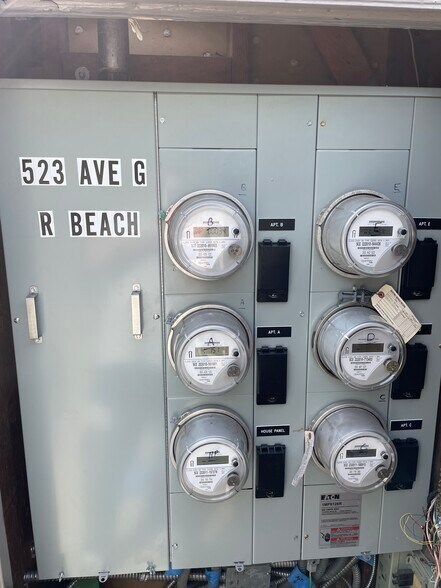 More Photos Of 523 Avenue G, Redondo Beach Apartments For Sale