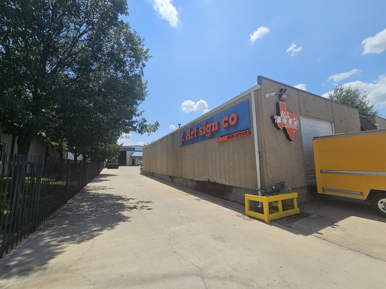 More Photos Of , Dallas Unknown For Sale