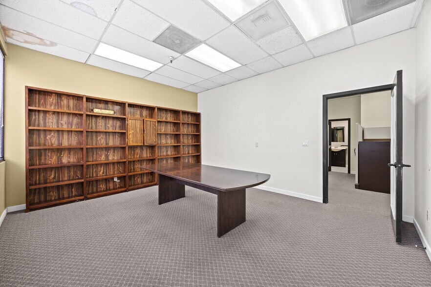More Photos Of 300 S Garfield Ave, Monterey Park Office For Sale