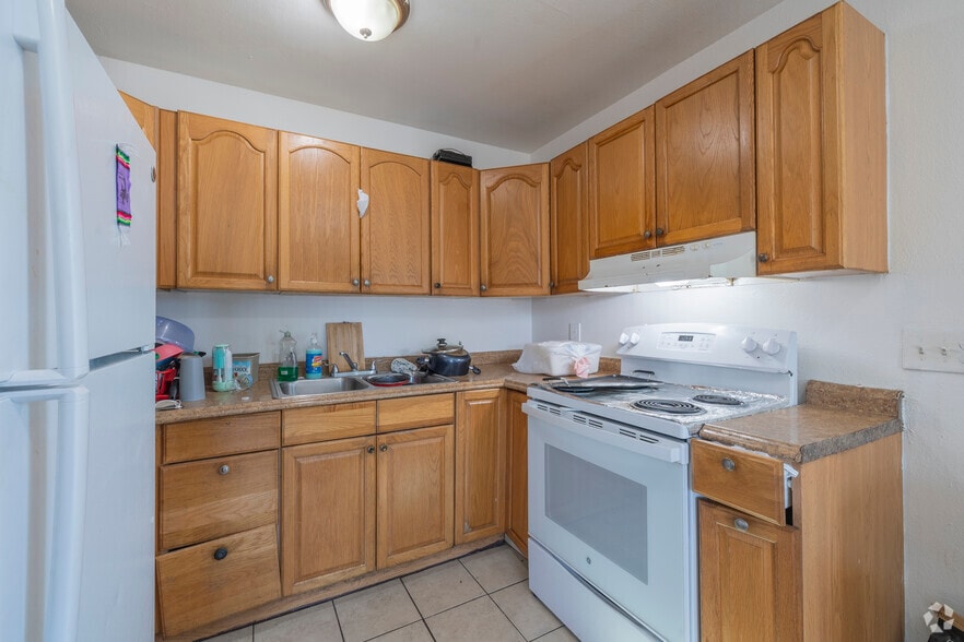More Photos Of 3142 Coolidge Ave, Oakland Apartments For Sale