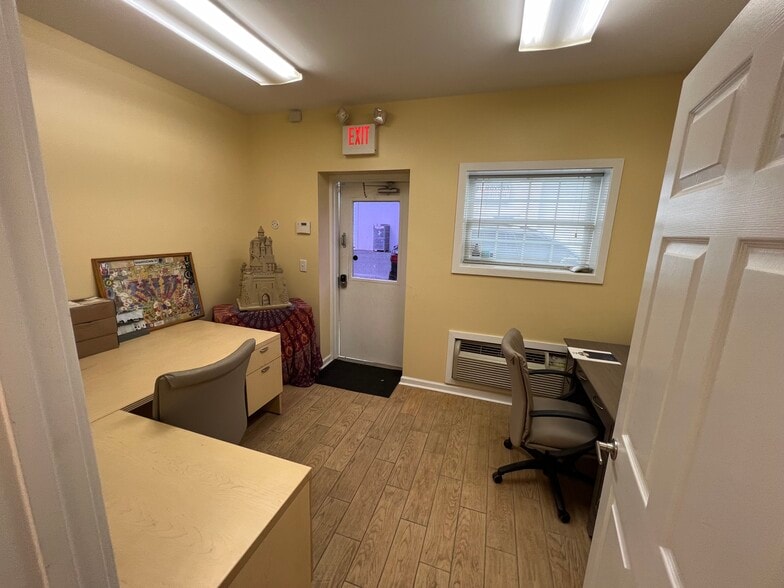 More Photos Of 6604 Delilah Rd, Egg Harbor Township Light Distribution For Lease