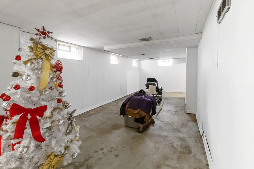 More Photos Of 17809 Harvard Ave, Cleveland Multifamily For Sale