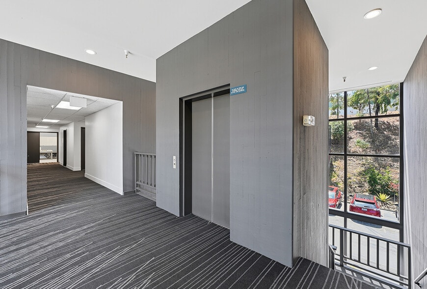 More Photos Of 191 Calle Magdalena, Encinitas Office For Sale