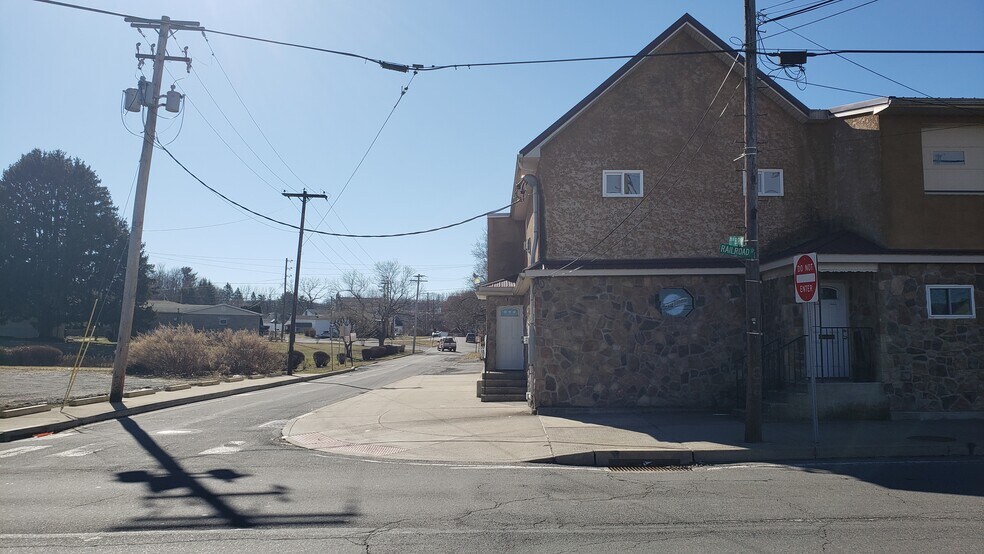 More Photos Of 3501 Birney Ave, Moosic Sports And Entertainment For Sale