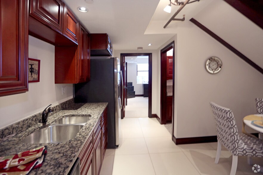 More Photos Of 1014-1024 Locust St, Saint Louis Apartments For Sale