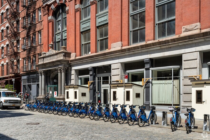 More Photos Of 6 Harrison St, New York Loft Creative Space For Sale