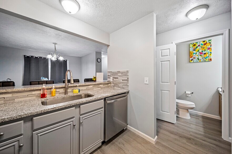 More Photos Of 6037 Lake Rd W, Ashtabula Apartments For Sale