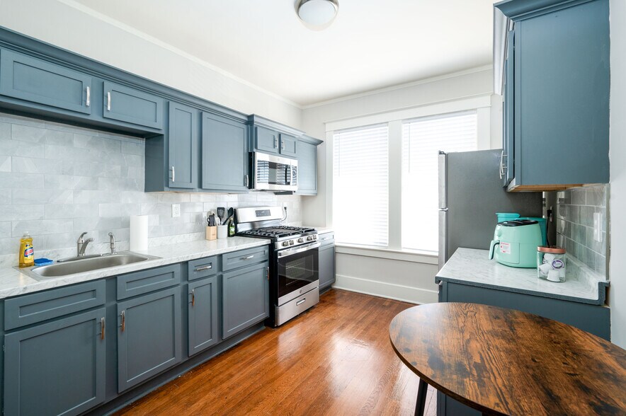 More Photos Of 60 N Willett St, Memphis Apartments For Sale