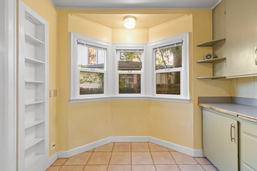 More Photos Of 574 E Main St, Ashland Apartments For Sale