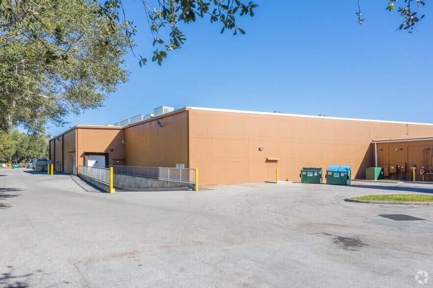 More Photos Of 2140-2328 S Chickasaw Trl, Orlando Unknown For Lease
