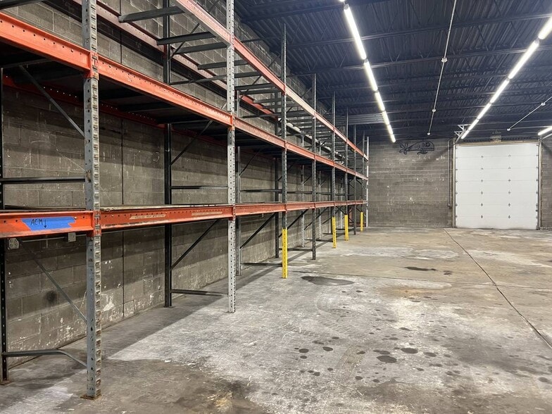 More Photos Of 159 Temple St, Nashua Warehouse For Lease