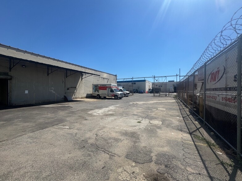 More Photos Of 3500 Review Ave, Long Island City Land For Lease