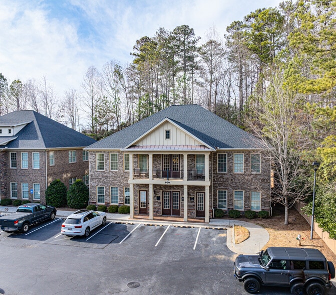 More Photos Of 1905 Woodstock Rd, Roswell Office For Lease