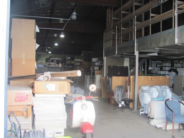 More Photos Of 2415 Mcdonough St, Joliet Warehouse For Lease
