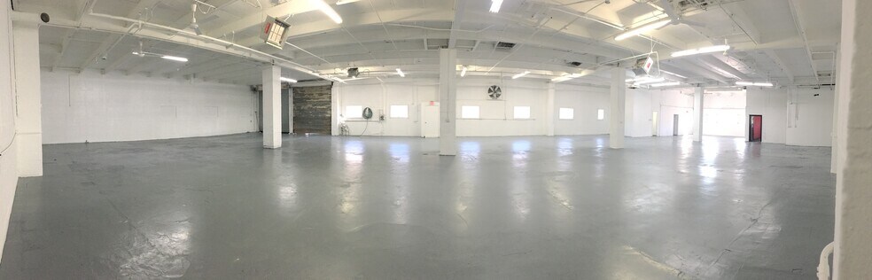 More Photos Of 824 Alabama Ave, Brooklyn Warehouse For Sale