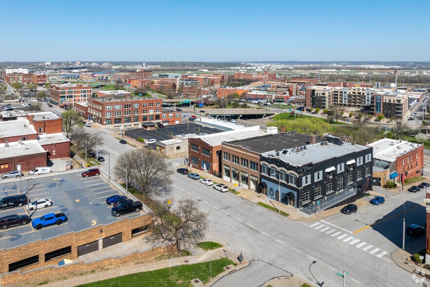 More Photos Of 400 Admiral Blvd, Kansas City Office For Sale