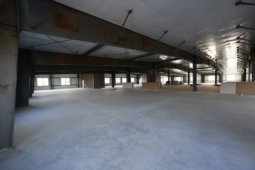 More Photos Of 140 Ace St, Fall River Light Manufacturing For Lease
