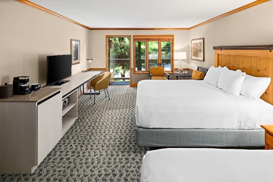 More Photos Of 9565 Semiahmoo Pky, Blaine Hotel For Sale