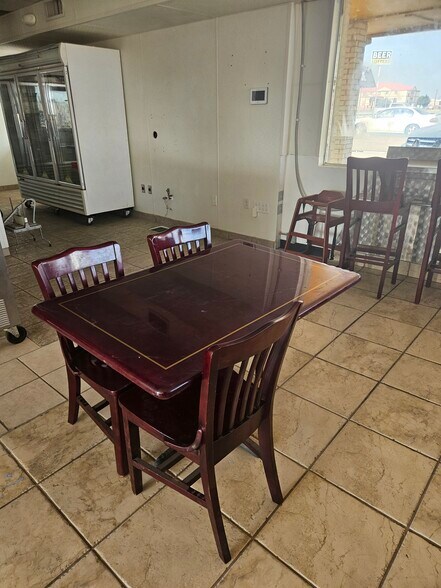 More Photos Of 811 50th St, Lubbock Restaurant For Lease