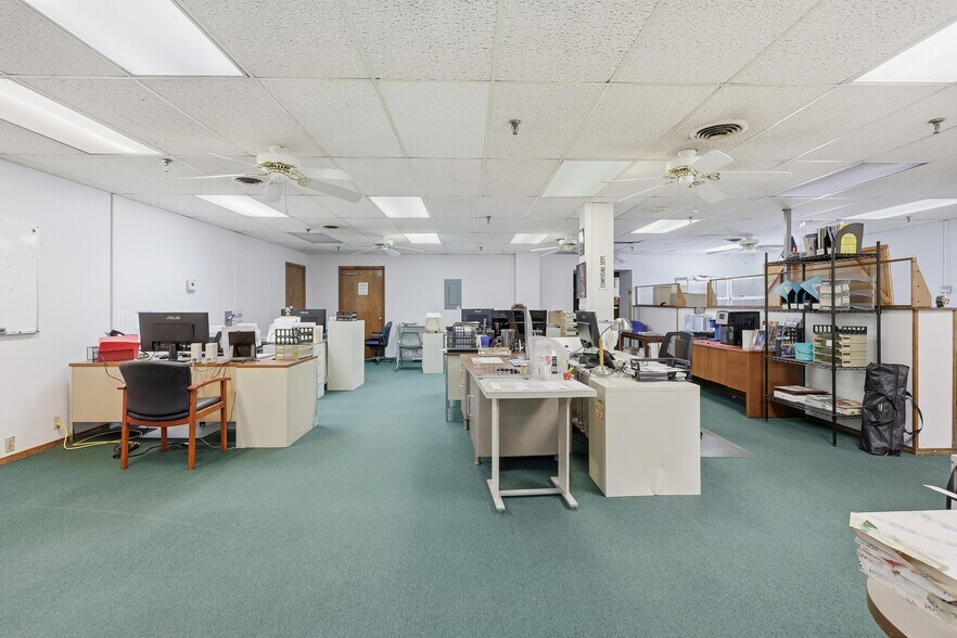 More Photos Of 117 E 4th St, Joplin Office For Sale