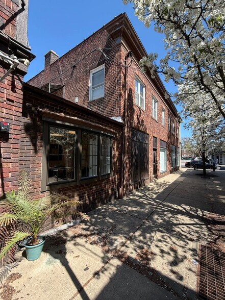 More Photos Of 423 York Rd, Jenkintown Storefront Retail Residential For Lease