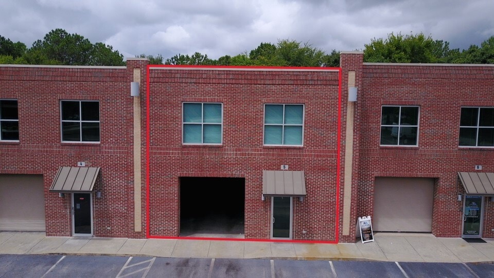 More Photos Of 5292 Oakdale Rd SE, Smyrna Showroom For Lease